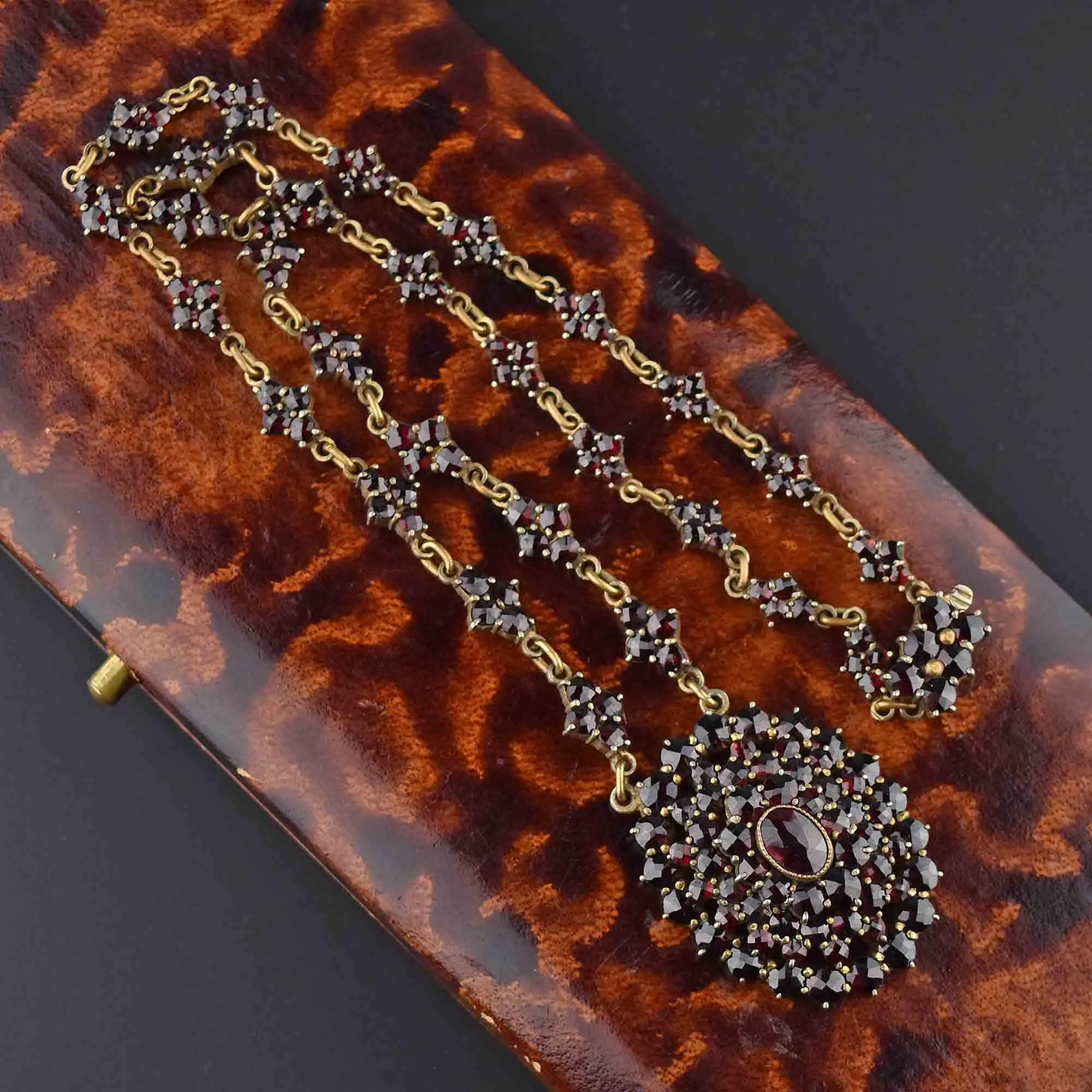 Antique Victorian Bohemian Garnet Necklace