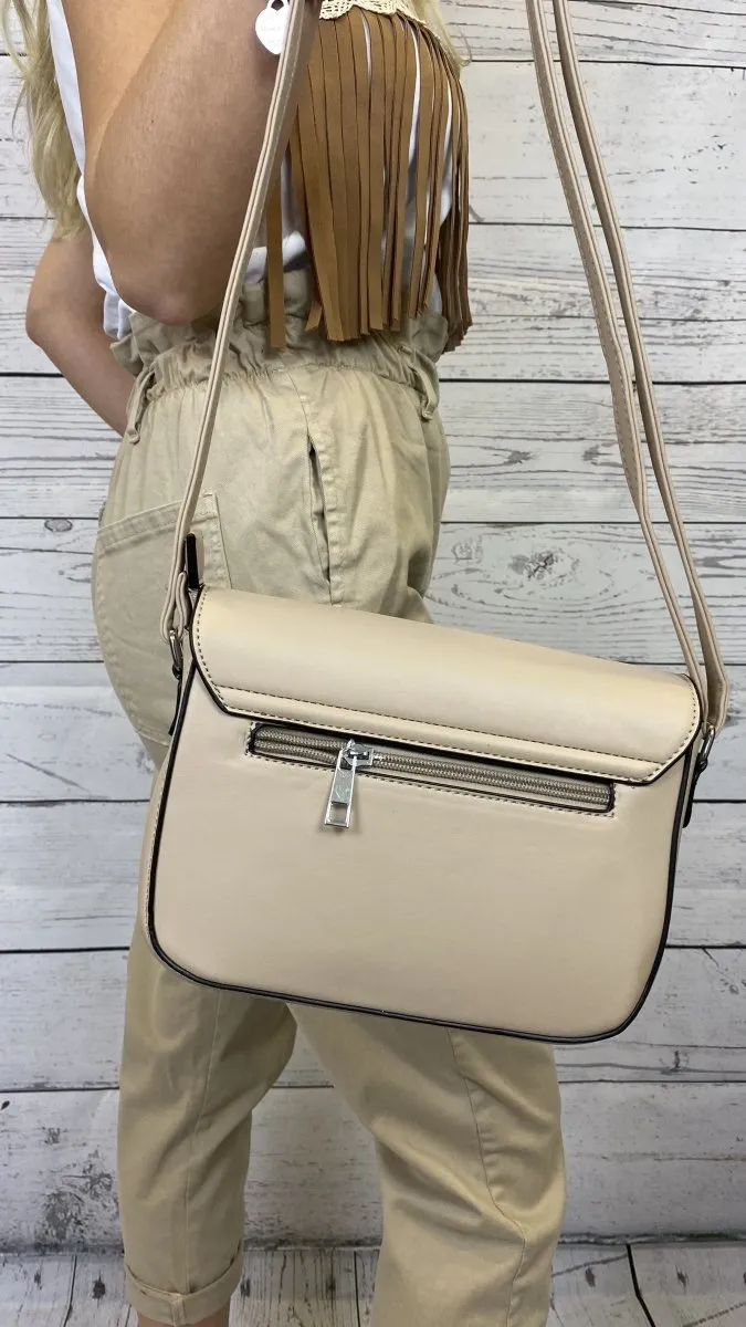 Borsa a tracolla beige con dettagli argento