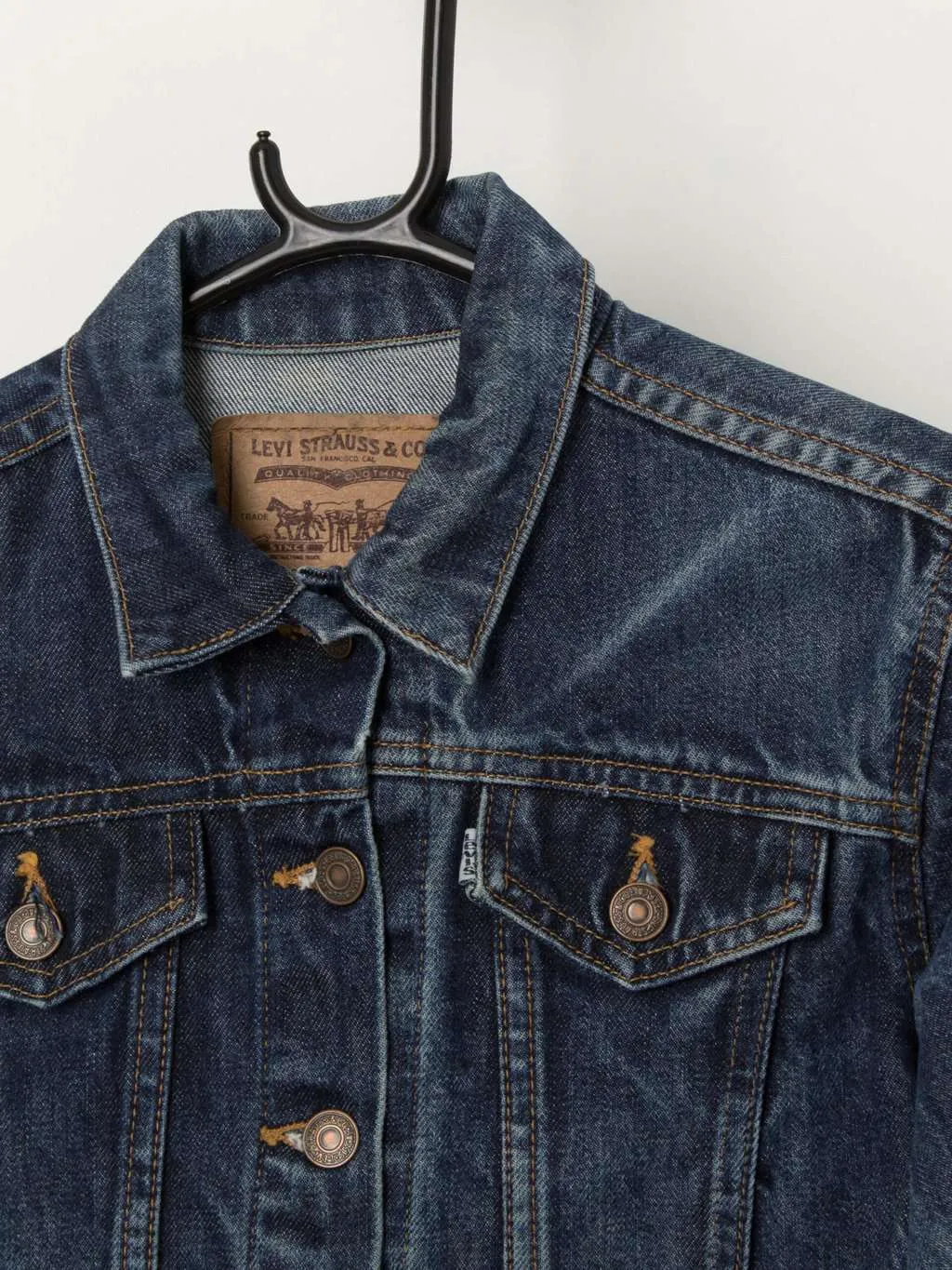 Kids vintage Levis denim jacket in indigo blue – Age 10 to 12