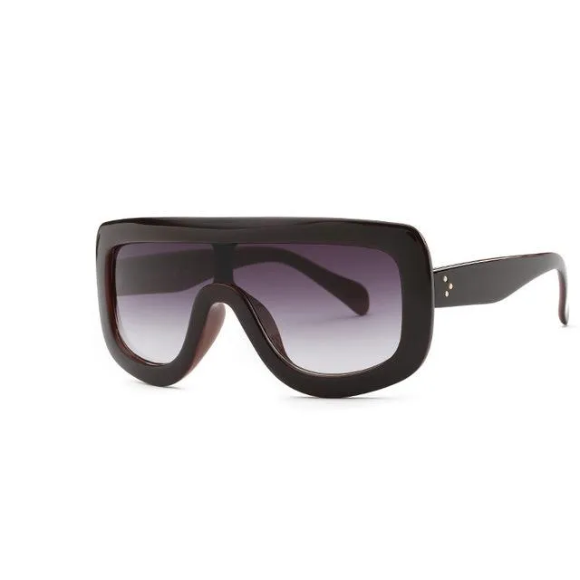 Retro Black Ladies Sunglasses with Sexy Designer Flat Top Rivet Frame