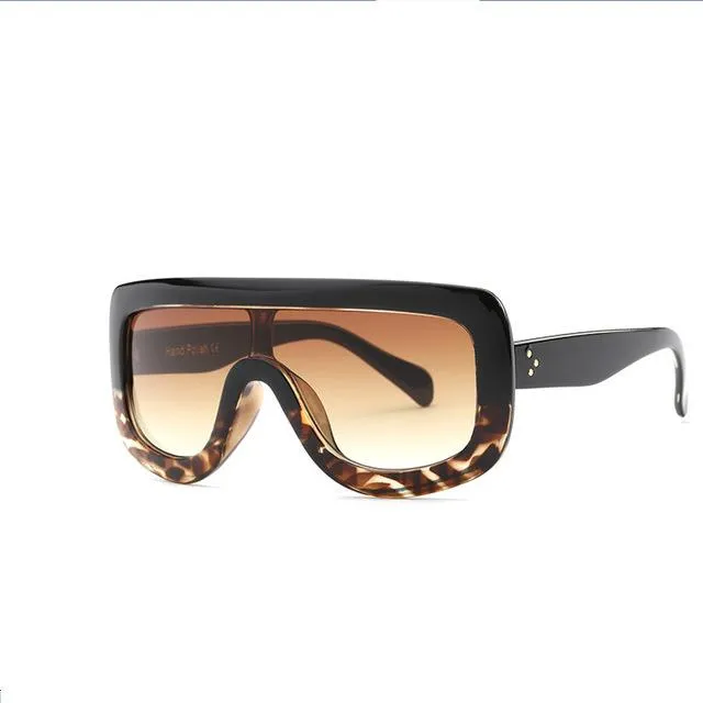 Retro Black Ladies Sunglasses with Sexy Designer Flat Top Rivet Frame