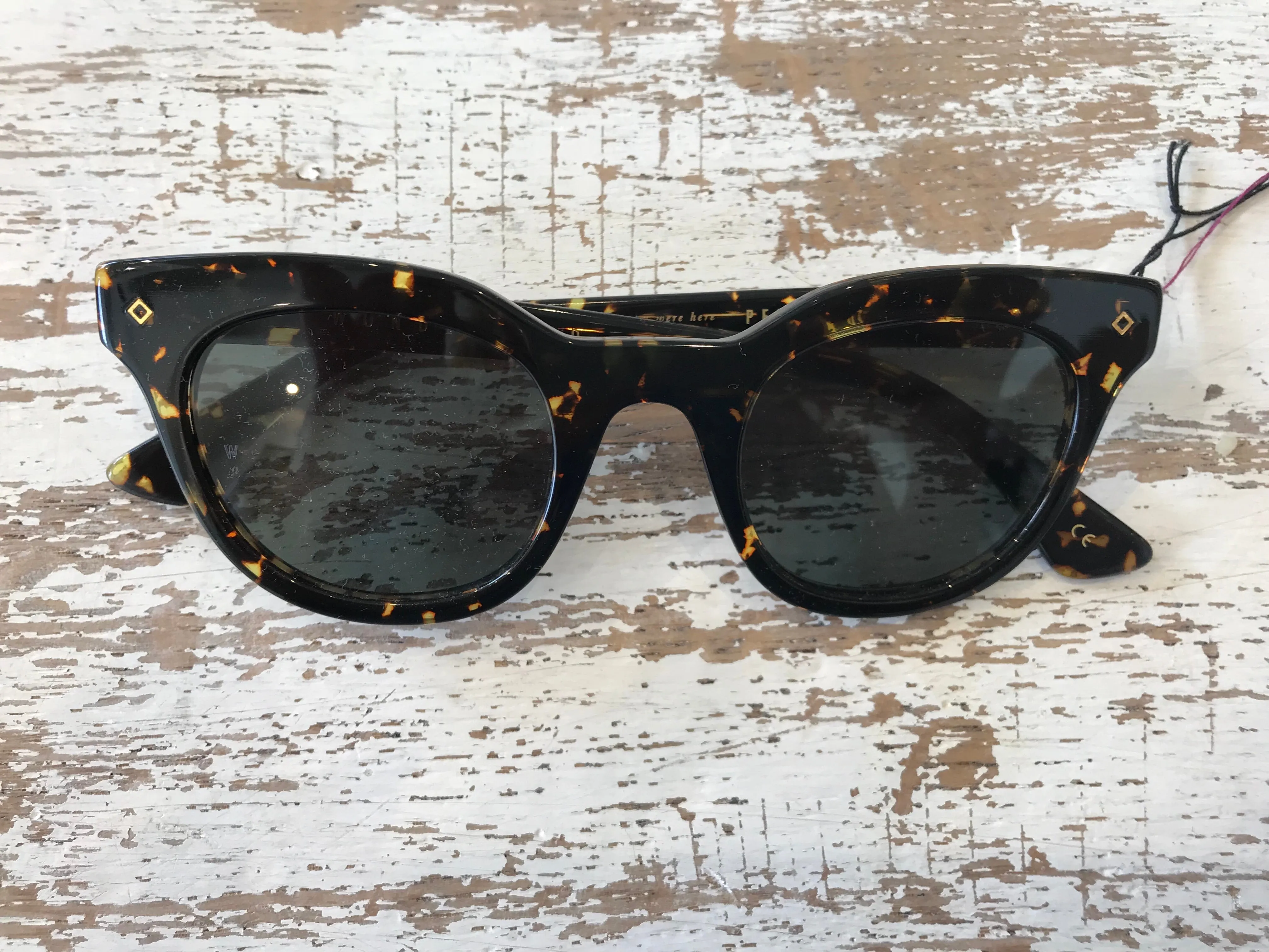 Wonderland Perris Sunglasses